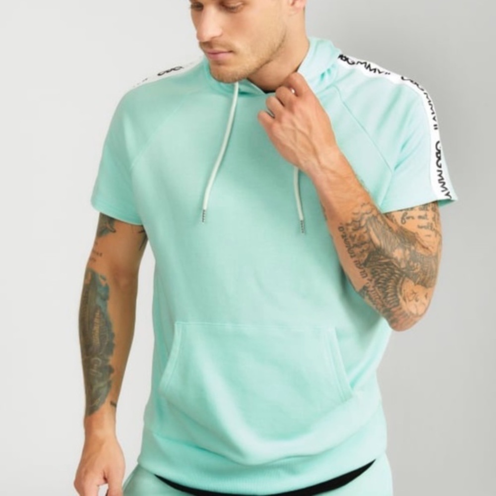 New G by GUESS Logo Tape-Trim Short Sleeve Hoodie - Picture 2 of 5
